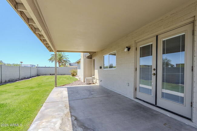 Building Photo - 7707 S Kenwood Ln