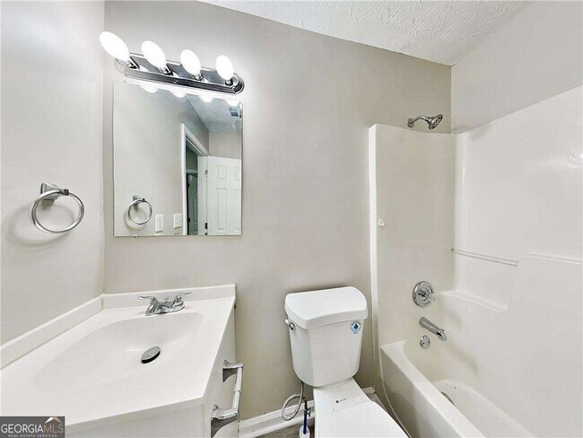 Building Photo - 881 Kilkenny Cir