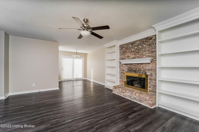 Building Photo - 8716 Astrid Ave