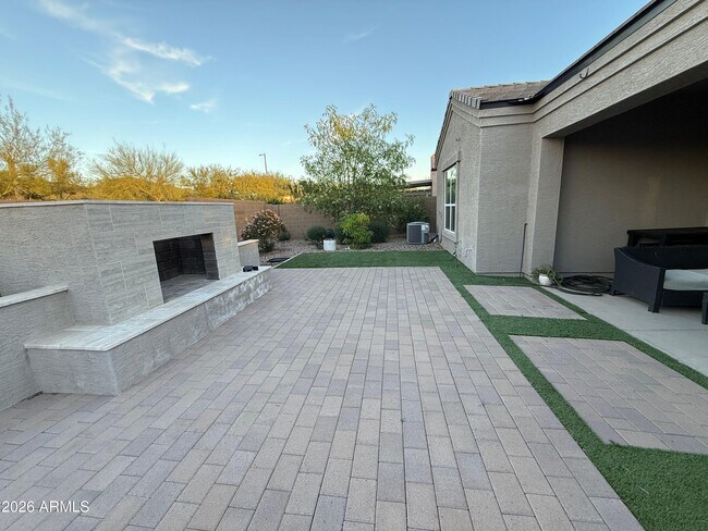 Building Photo - 27941 N 19th Dr