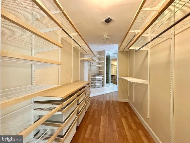 Building Photo - 1460 Carrington Ridge Ln