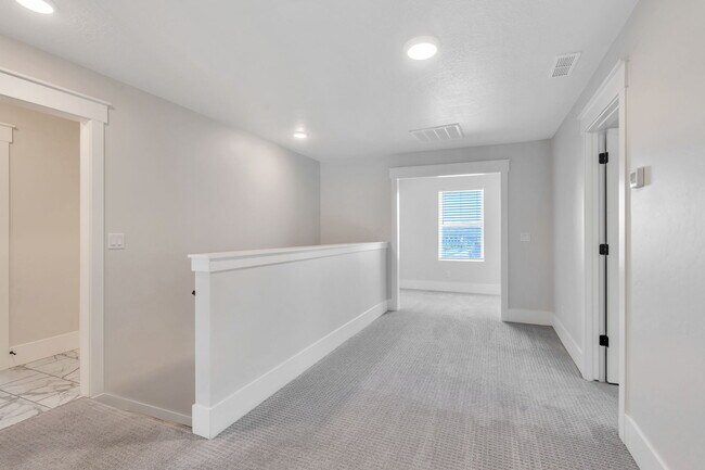 Building Photo - 6258 W Copper Hawk Dr