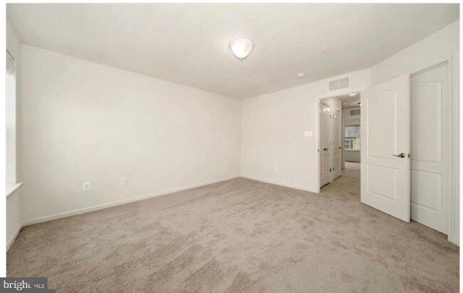 Building Photo - 12815 Sutherby Ln