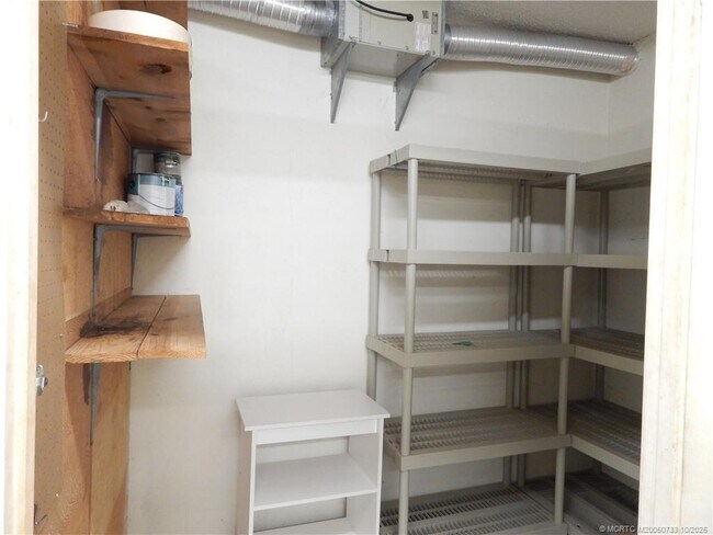 Building Photo - 1600 SE St Lucie Blvd