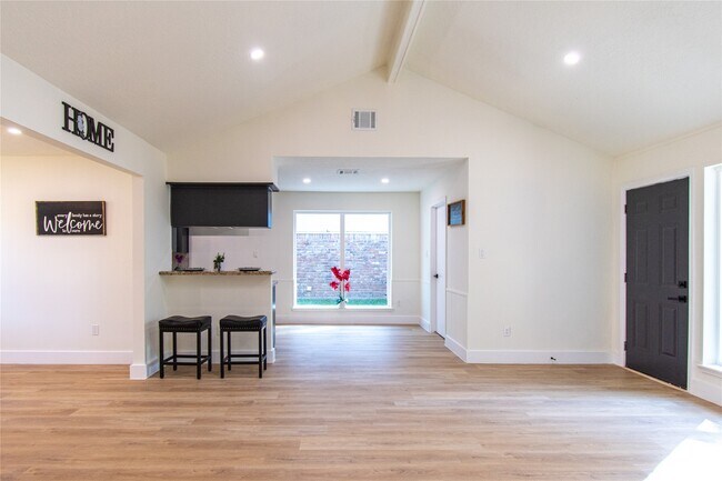 Building Photo - 822 Red Rock Canyon Dr