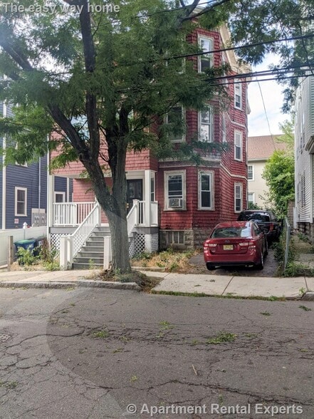 Building Photo - 81 Conwell Ave