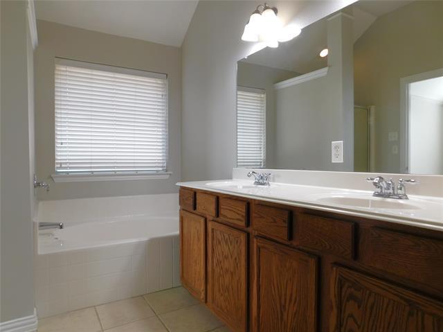 Building Photo - 1840 Ringtail Dr