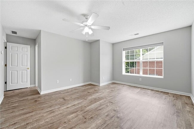 Building Photo - 5682 Lawley Rd