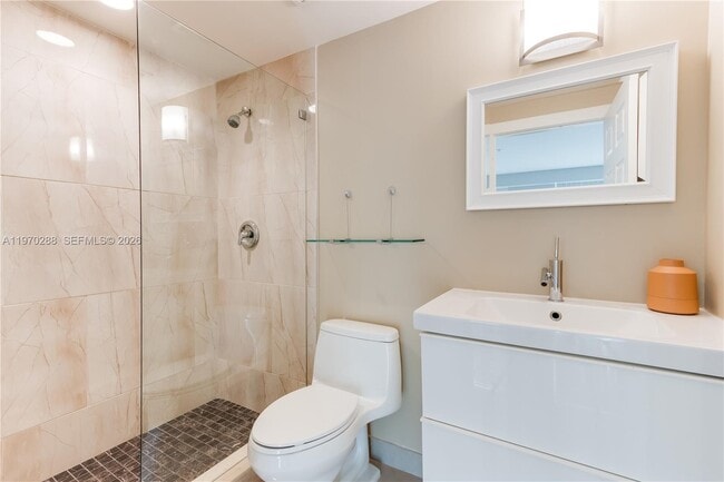 Building Photo - 623 NE 8th Ave