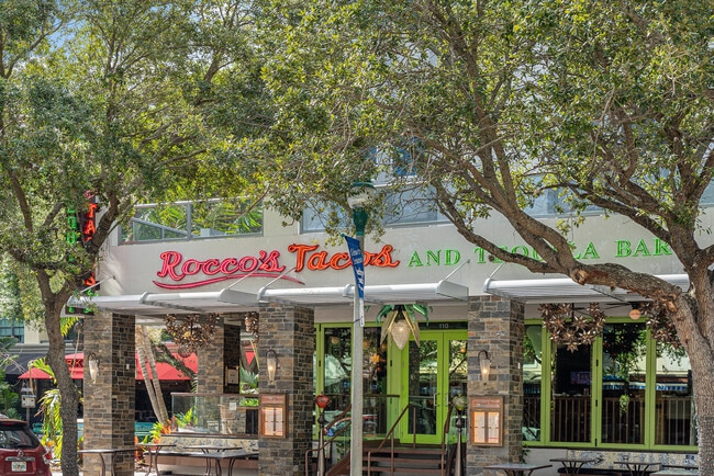 Building Photo - 1055 Crystal Way