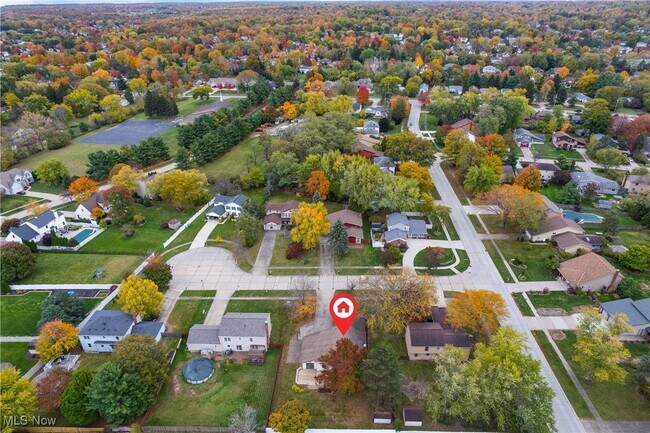 Building Photo - 16982 Bob White Cir