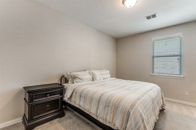 Building Photo - 3309 Sarala Ct