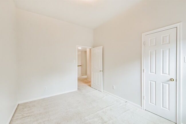 Building Photo - 10239 Sable Trail Ln