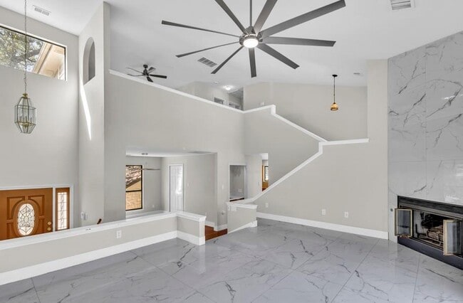 Building Photo - 4604 Palisade Dr