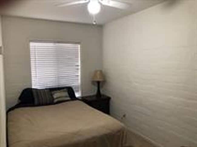 Building Photo - 7153 Elm Ave