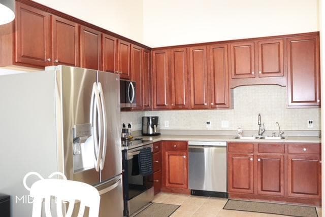 Building Photo - 528 Dylan Dr