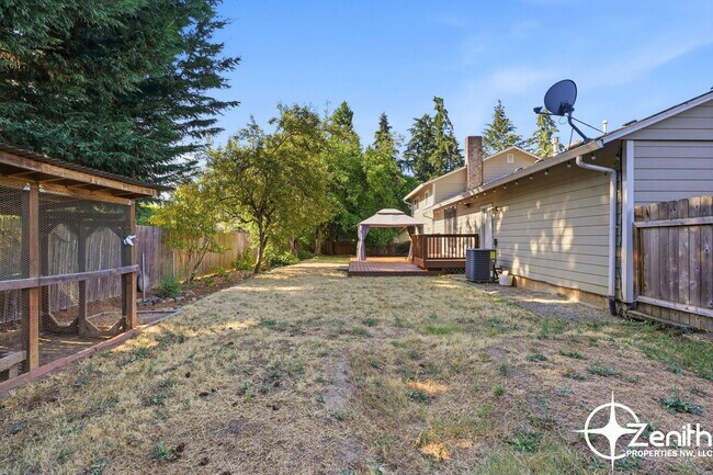 Building Photo - 2409 SE 139th Ave
