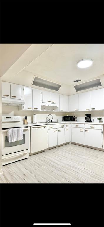 Building Photo - 611 S Seneca Blvd