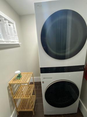 Building Photo - 14 Whitman St