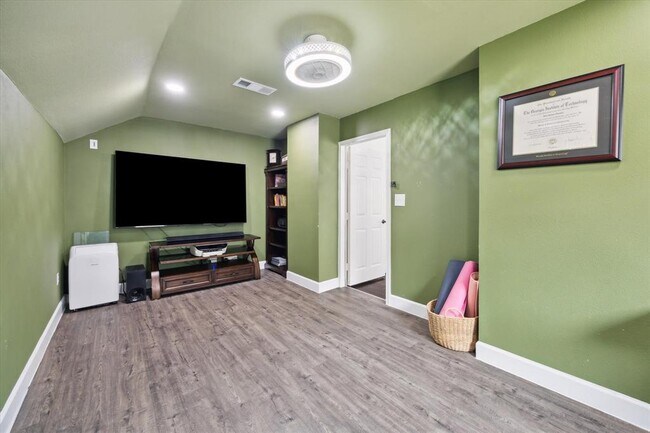 Building Photo - 5102 Peabody Hill Ln