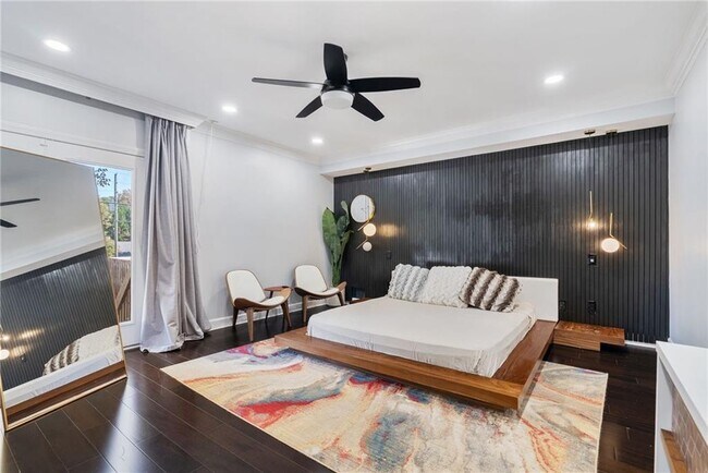 Building Photo - 4200 Roswell Rd NE