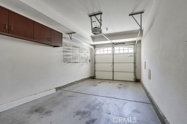 Building Photo - 1327 Abelia
