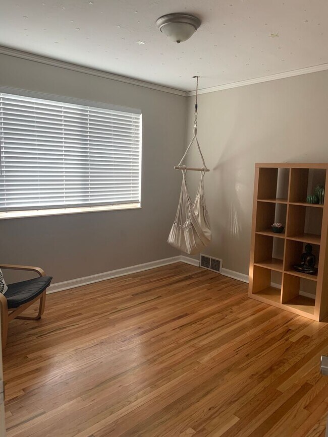 Building Photo - Gorgeous Home in Bountiful!