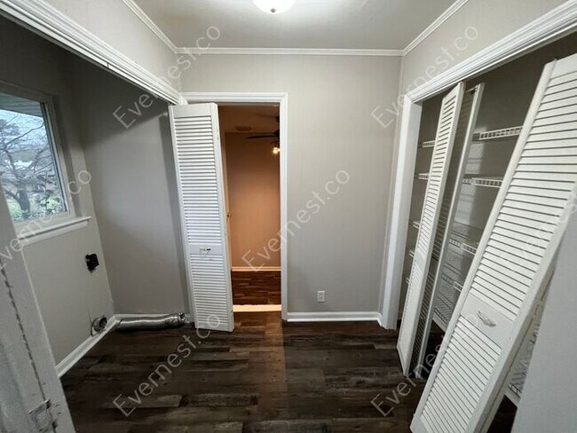 Building Photo - 4306 Righton Ln
