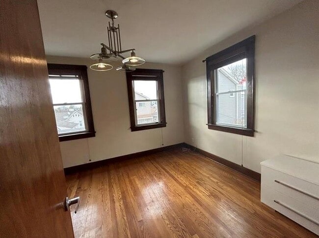 Building Photo - 116 Bigham St