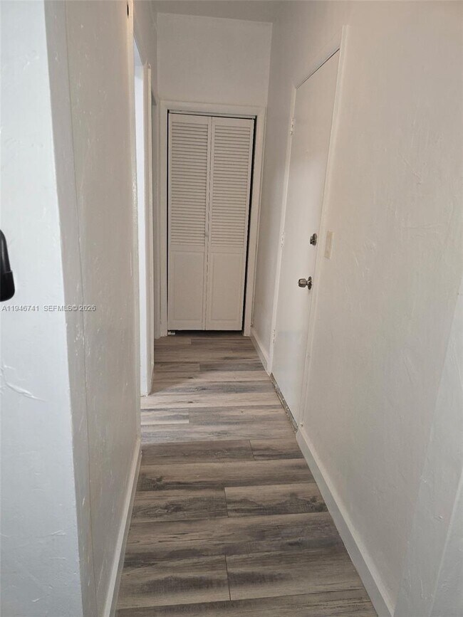 Building Photo - 215-230 30th St