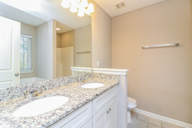 Building Photo - 97 Moss Way