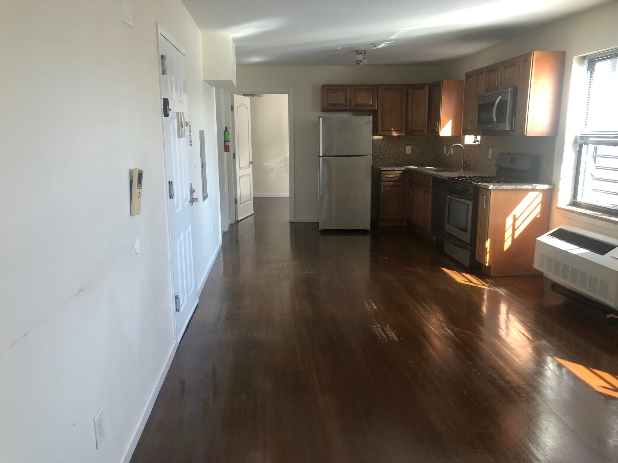 Building Photo - 529 54th St