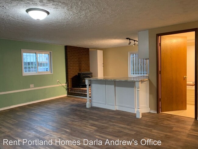 Building Photo - 1 br, 1 bath House - 9617 N Kalmar Street #B