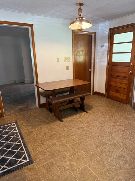 Building Photo - 50 Kirkendall Ave