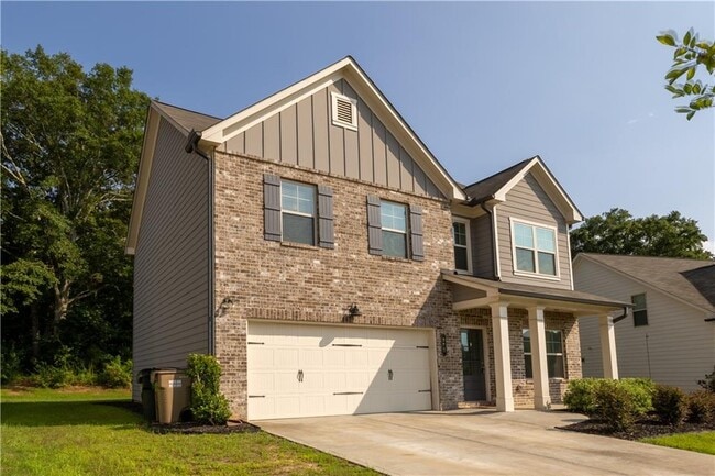 Building Photo - 221 Winterset Cir