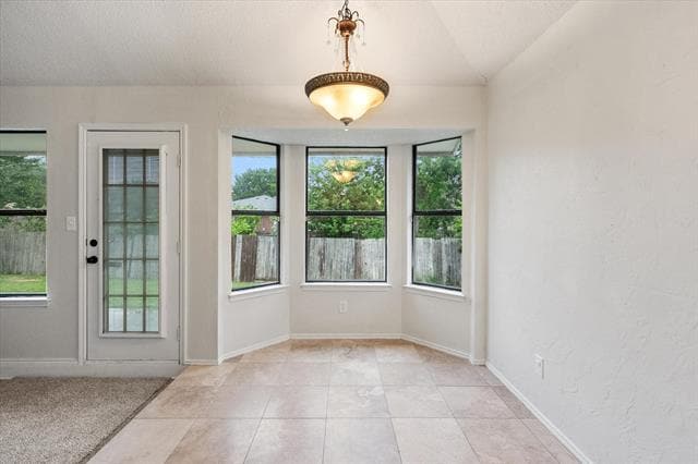 Building Photo - 931 Fiero Dr