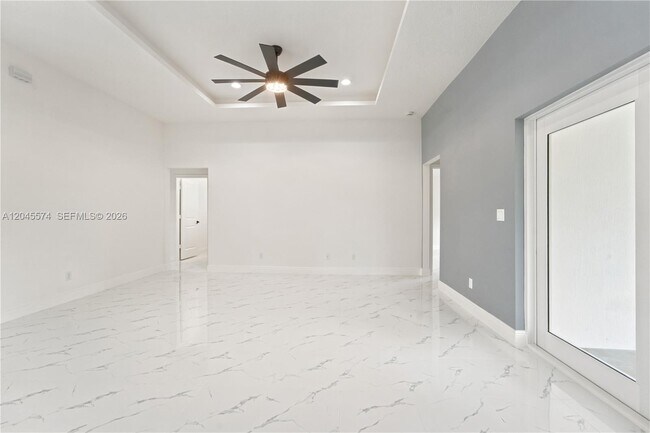 Building Photo - 5203 Birch Dr