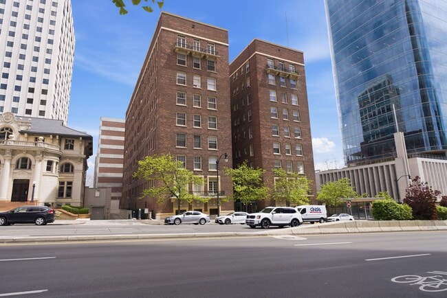 Building Photo - 29 State St