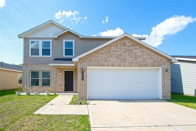Building Photo - 15621 Briar Forest Dr
