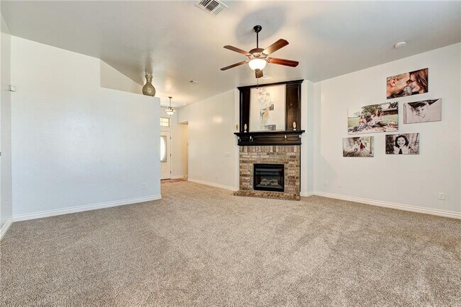 Building Photo - 2405 SW 137th St