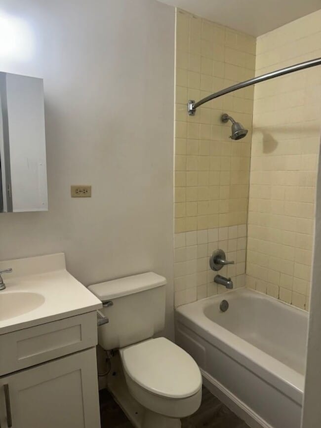 Building Photo - Likini West Studio Unit. Salt Lake Neighbo...