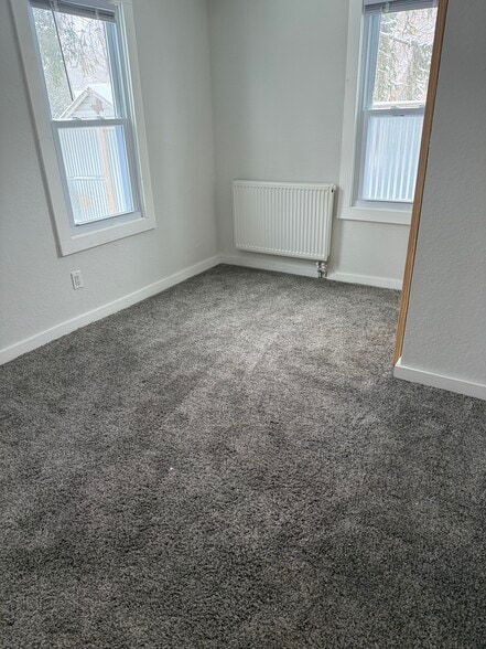 Building Photo - 618 North St