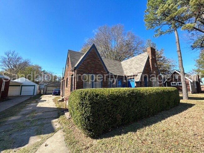 Building Photo - For Lease | Midtown Tulsa | Available Now!