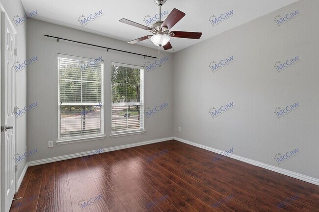 Building Photo - 9405 Waterman Dr