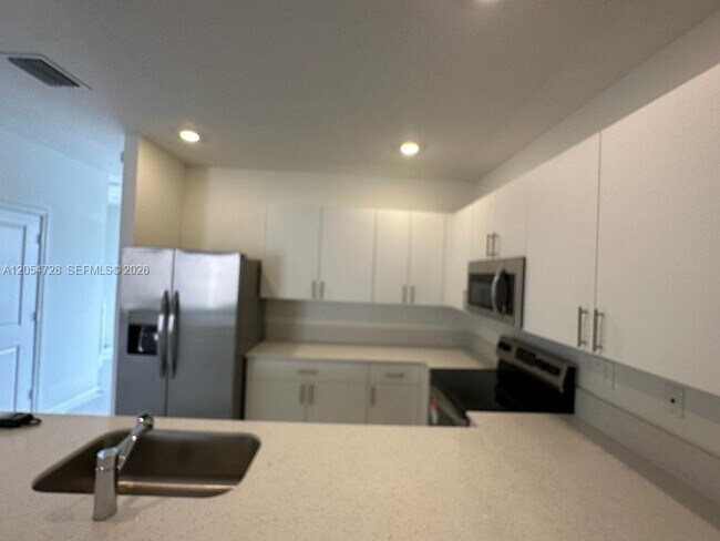 Building Photo - 26460 SW 148th Ct