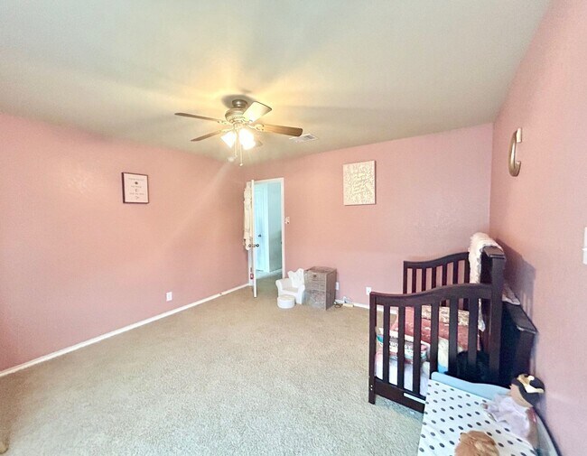 Building Photo - 5 BED/3 BATH GORGEOUS HOUSE FOR LEASE! AVA...