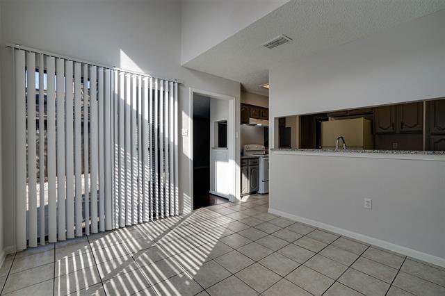 Building Photo - 760 Via Miramonte