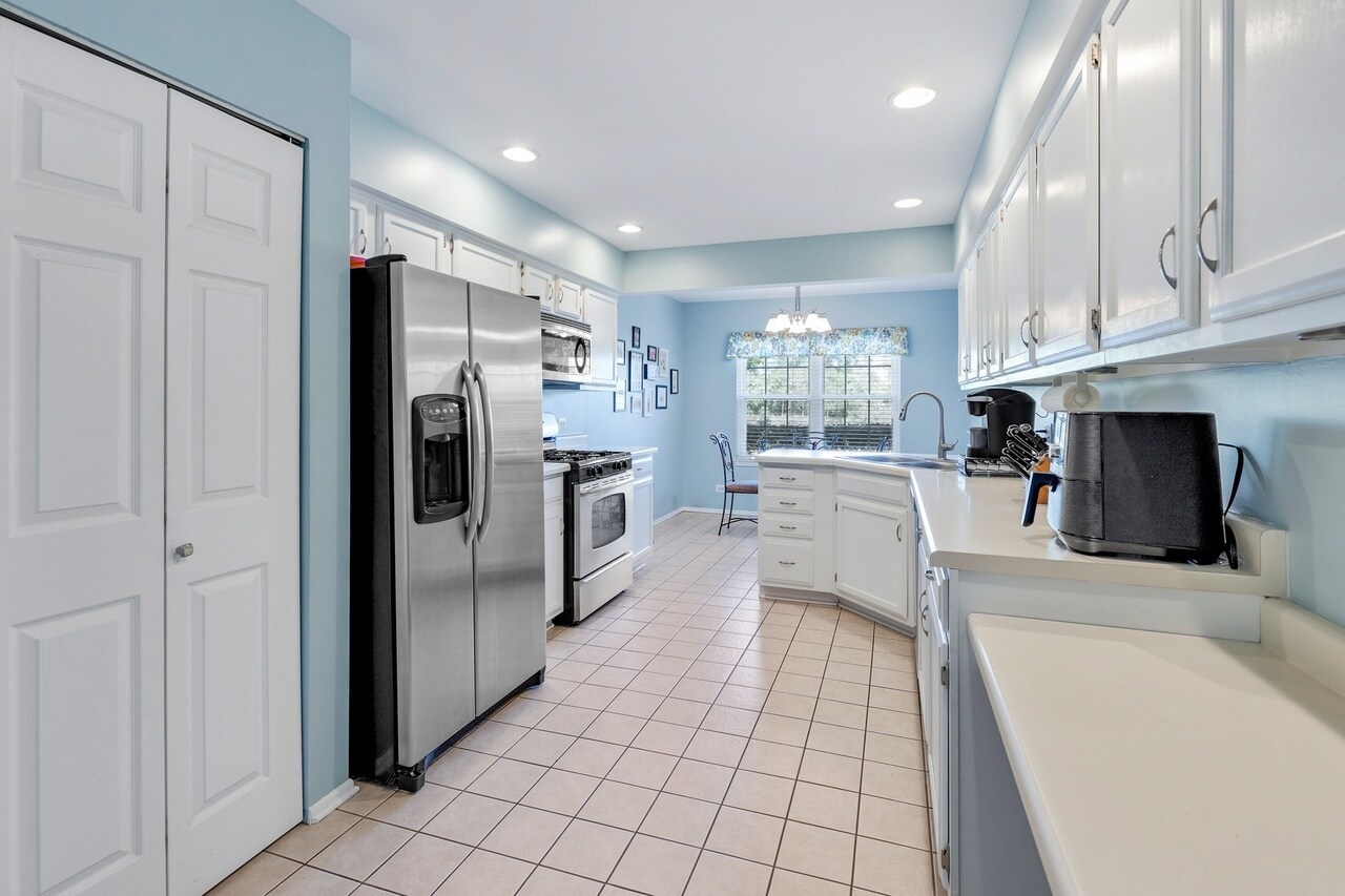 Building Photo - 2344 County Farm Ln