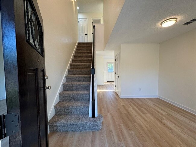 Building Photo - 1905 Hollow Tree Blvd