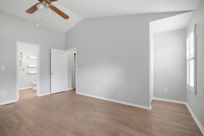 Building Photo - 11240 Rotherick Dr